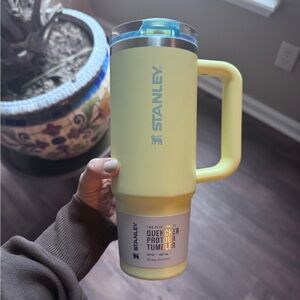 New 30 oz Stanley Pro Tour Leakproof lid in color: Pomelo